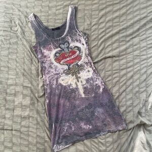 Graphic Sleeveless Dress with Heart Design